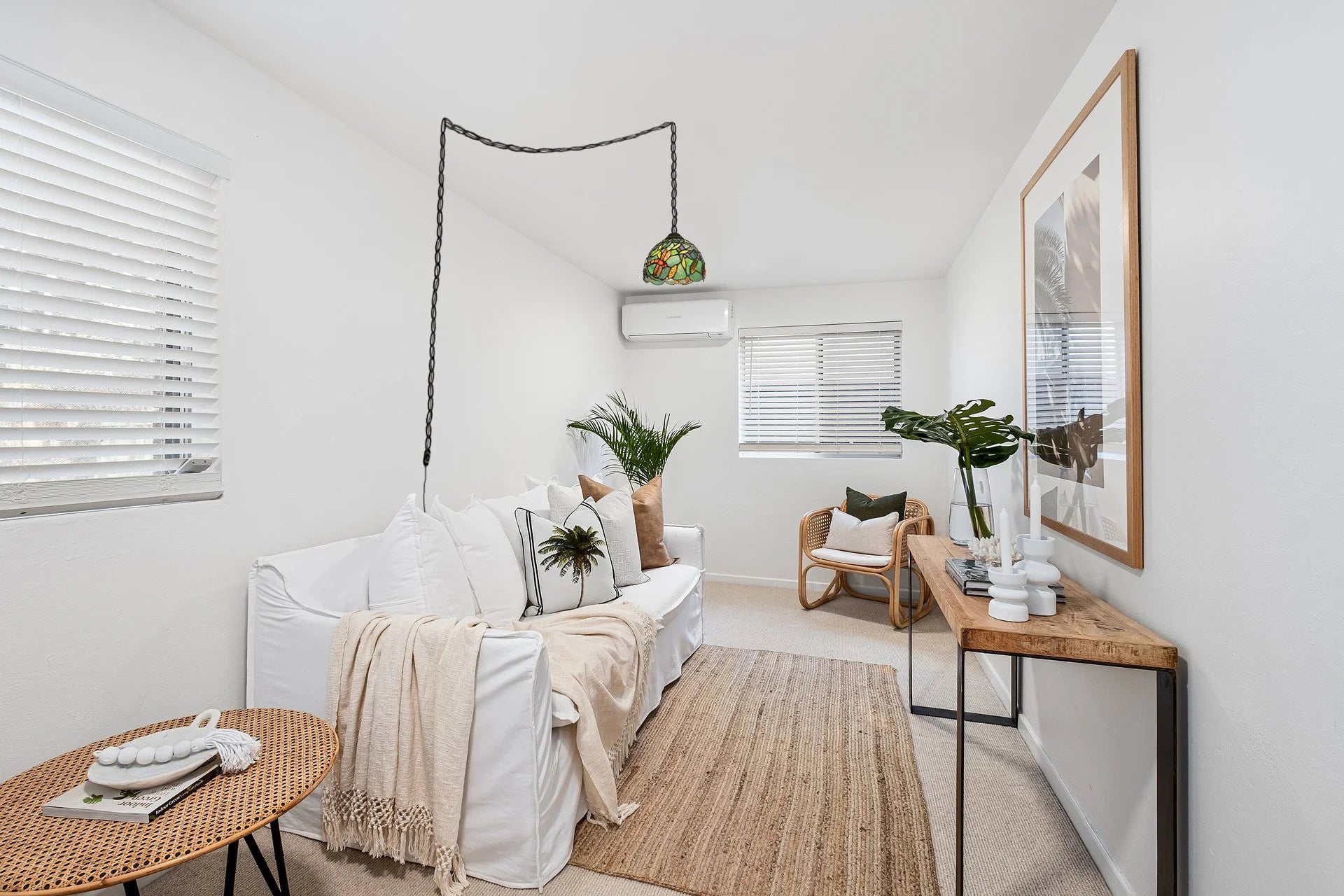 Plug in Pendant Light with 13ft Iron Chain, 1-light E24940