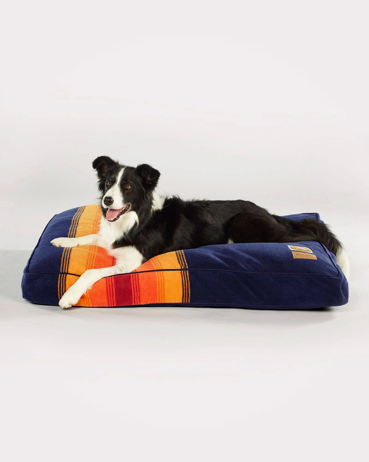Medium Pet Bed F905594