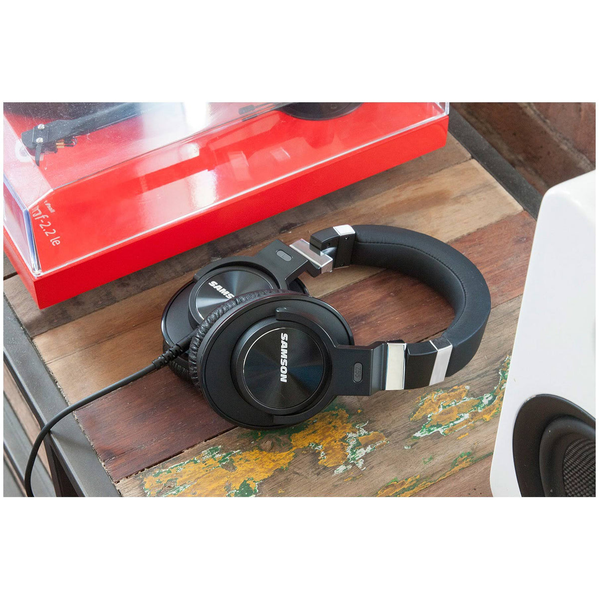 Over-Ear Headphones with Mic B609