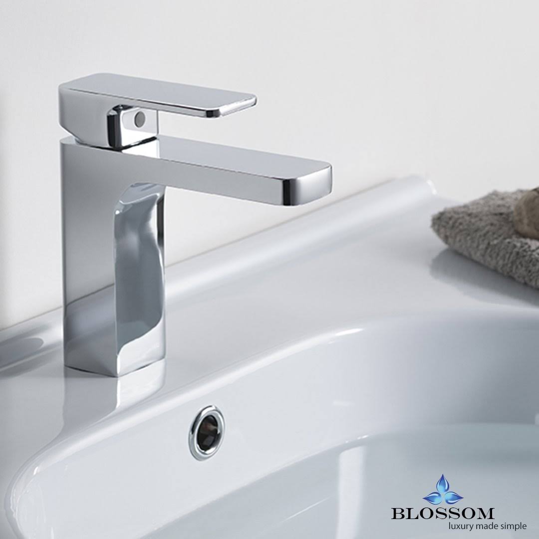 Chrome Single Handle Lavatory Faucet Y9242