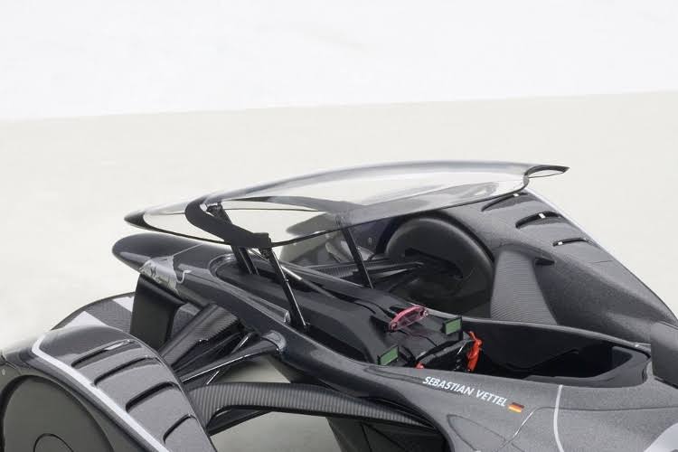 Dark Silver Metallic 1/18 Fan Car F39876