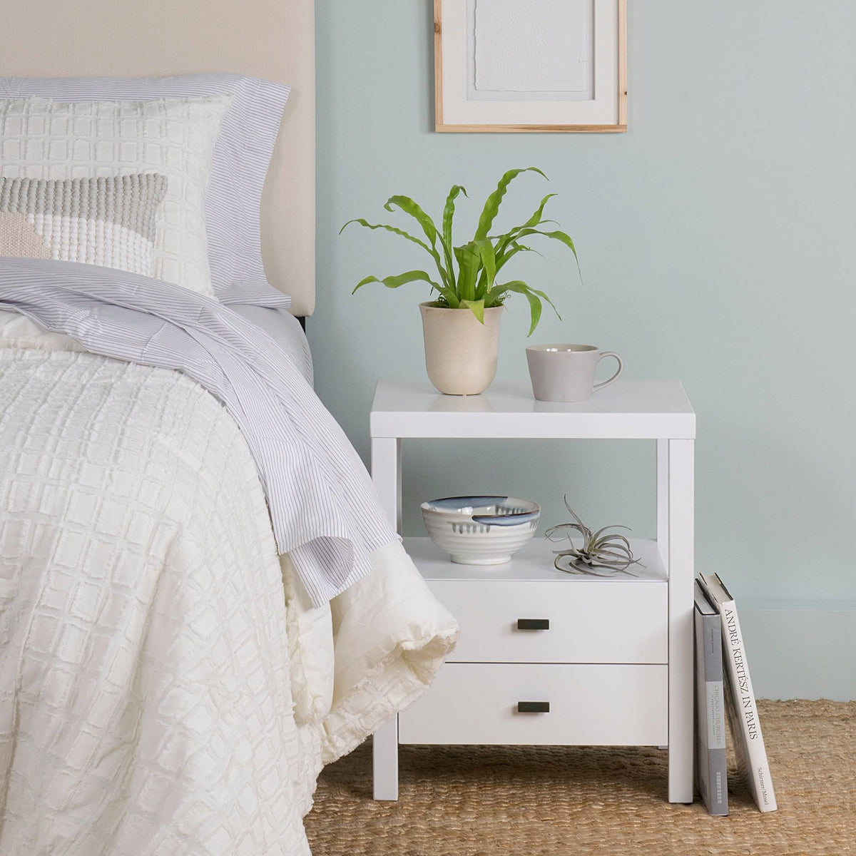 White Square Accent Table V130094