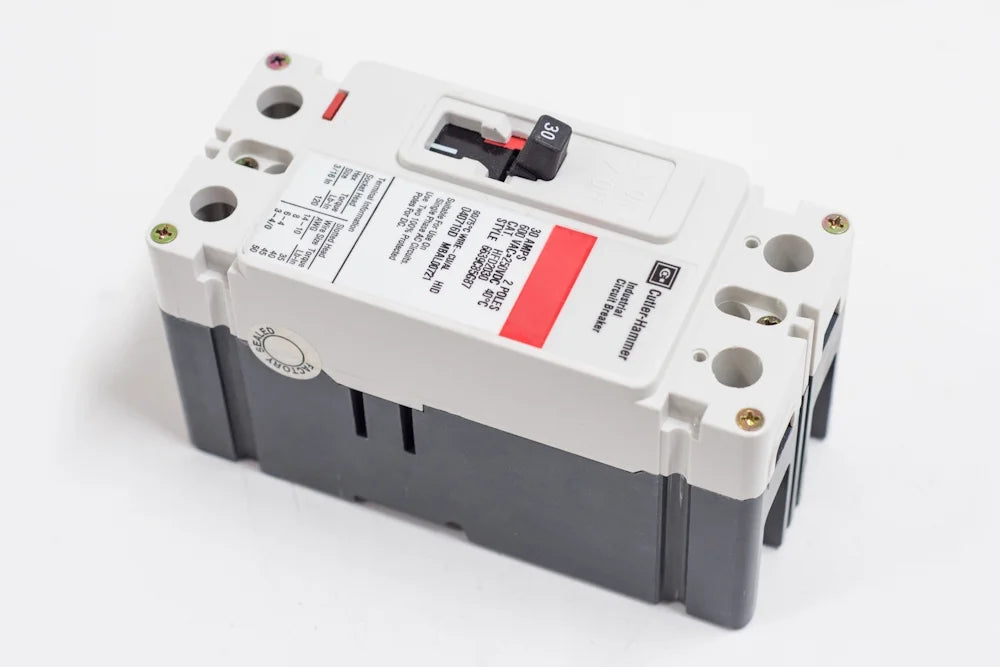 70A 2P Molded Case Circuit Breaker M8277