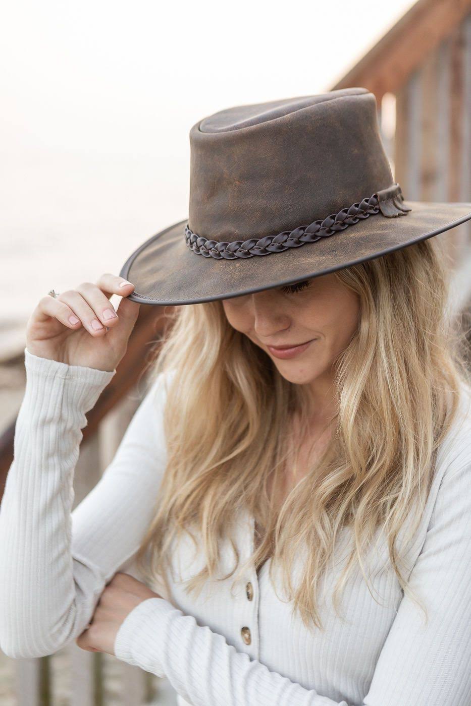 Brown Leather Bomber Hat B381080