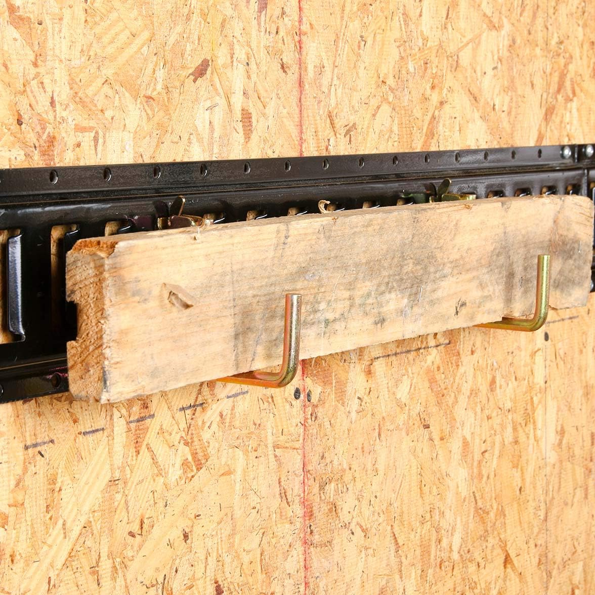 Black Powder Coated Steel E Track Tie-Down Rail O838