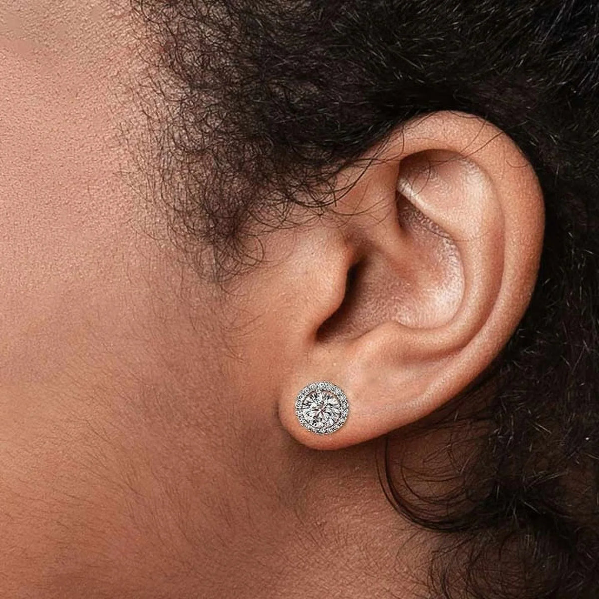 18K White Gold Diamond Halo Stud Earrings Screw-Back M254557